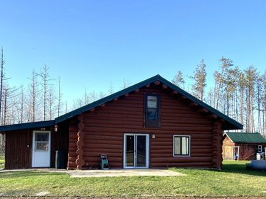 32625 593rd Avenue, Warroad, MN 56763