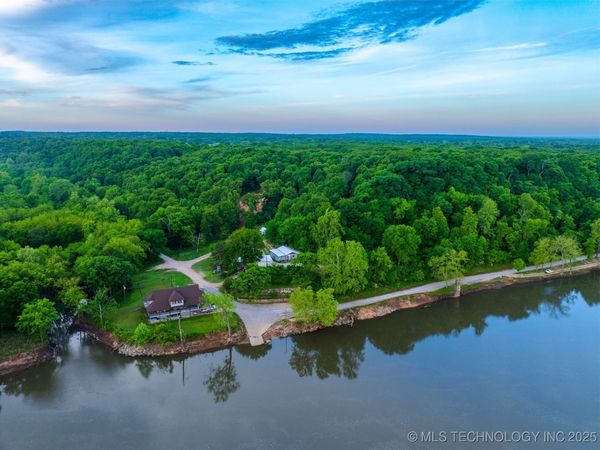 9212 N 447 Road, Spavinaw, OK 74366