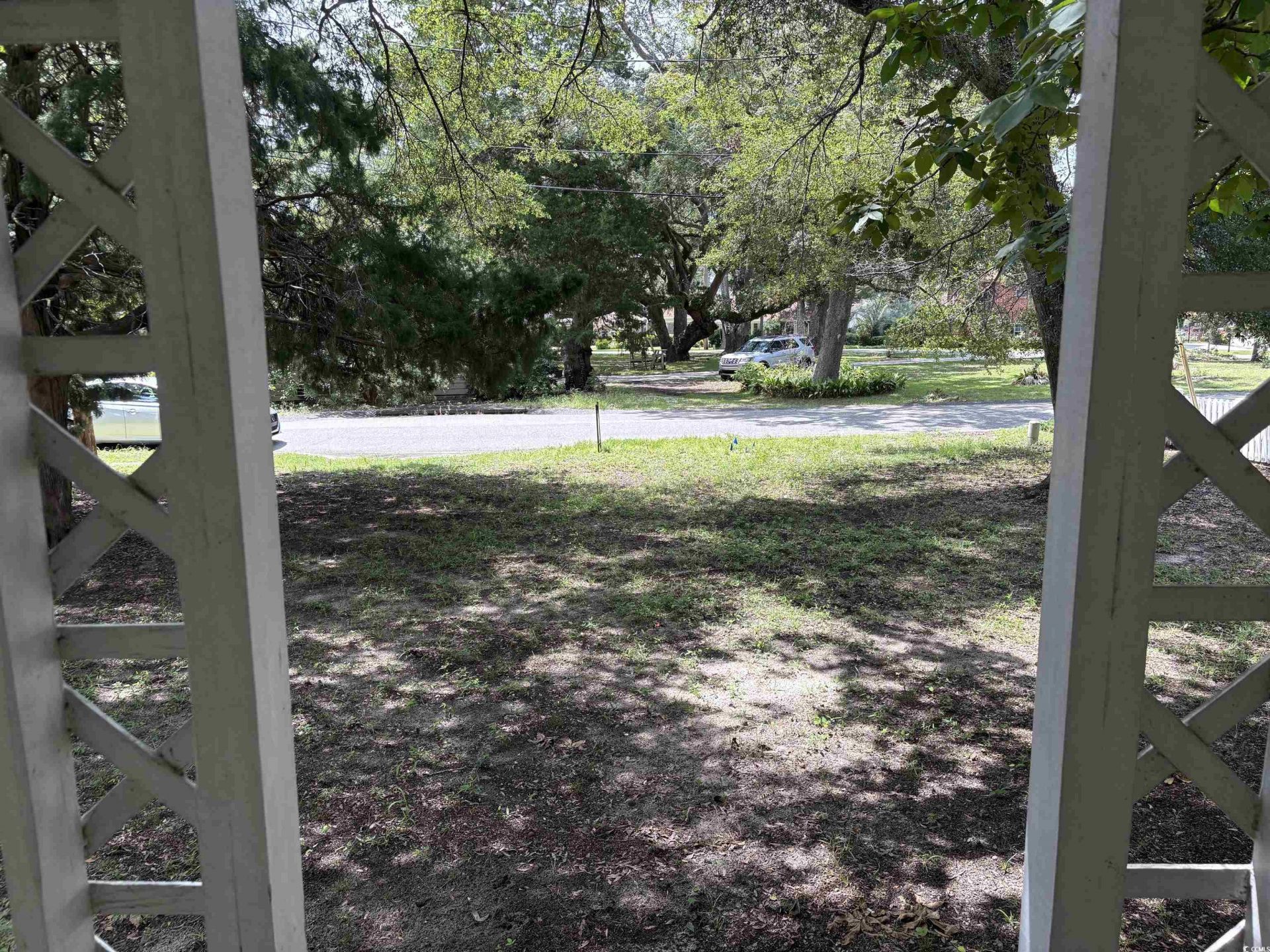 606 Moore St. Photo 34