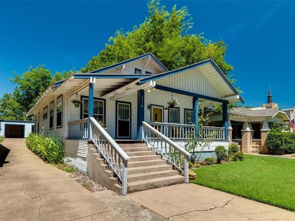 1716 Thomas Place, Fort Worth, TX 76107
