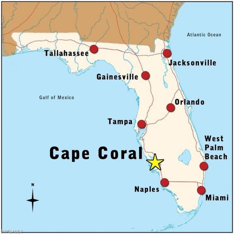 812 Palmetto Pointe Cir, Cape Coral, FL 33991 Photo