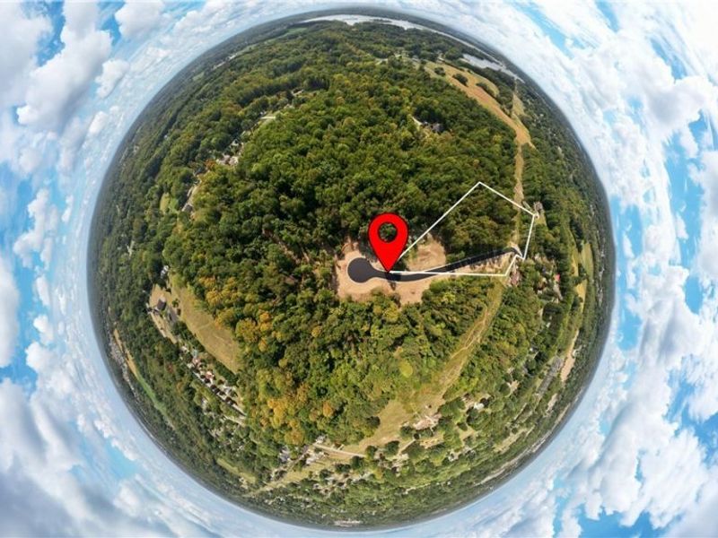 4710 Pinecrest Drive, Uniontown, OH 44685 Photo 2