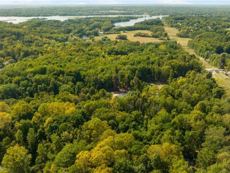 4710 Pinecrest Drive, Uniontown, OH 44685 Photo 6