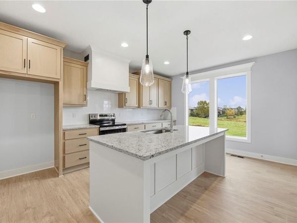 18725 W 193rd Street, Spring Hill, KS 66083