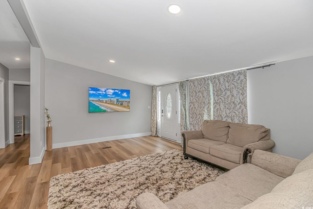 8374 Cherrywood Dr. Photo 7