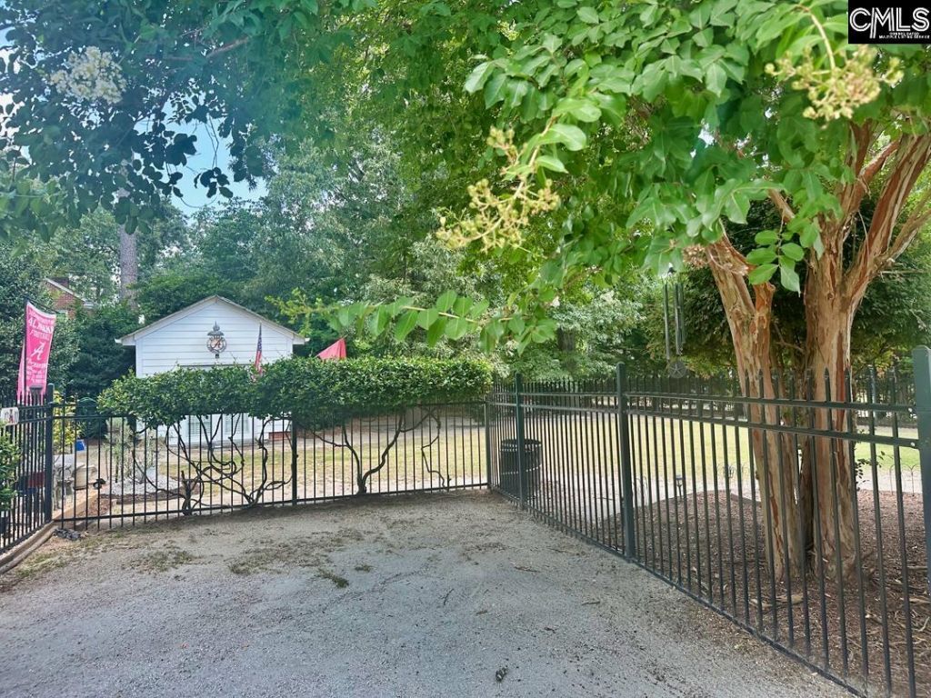 1201 Pinemont Drive Photo 4