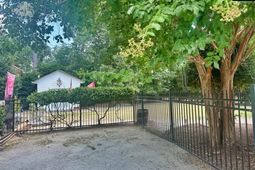 1201 Pinemont Drive photo 4