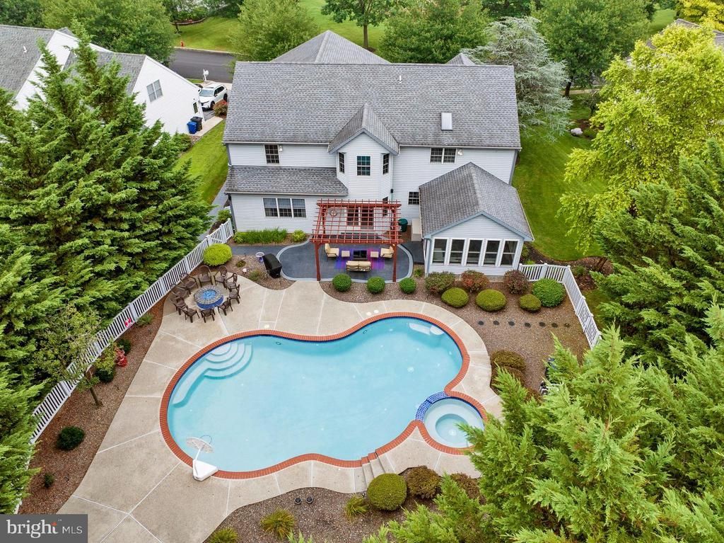 4189 HILL TERRACE DRIVE, SINKING SPRING, PA 19608