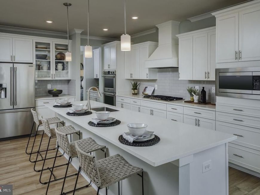 2201 Denali Dr, Frederick, MD 21702 Main Photo