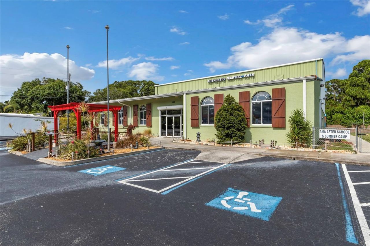 7633 131st Street, Seminole, FL 33776 Photo