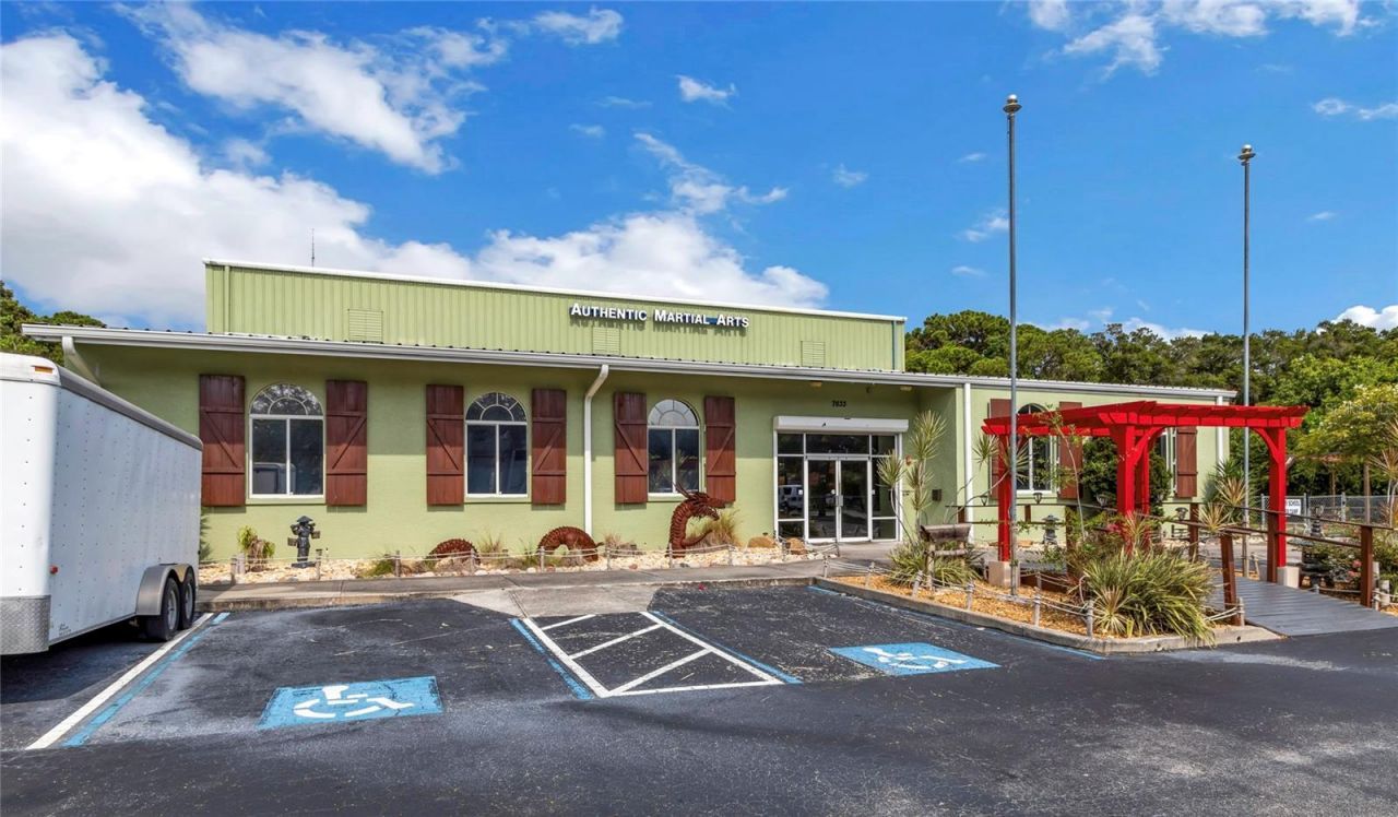 7633 131st Street, Seminole, FL 33776 Photo