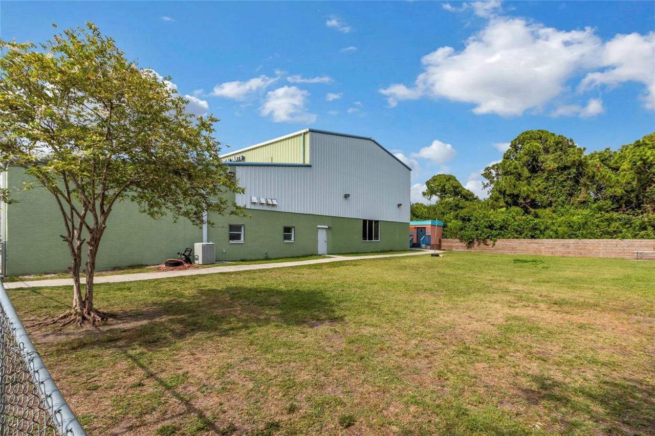 7633 131st Street, Seminole, FL 33776 Photo