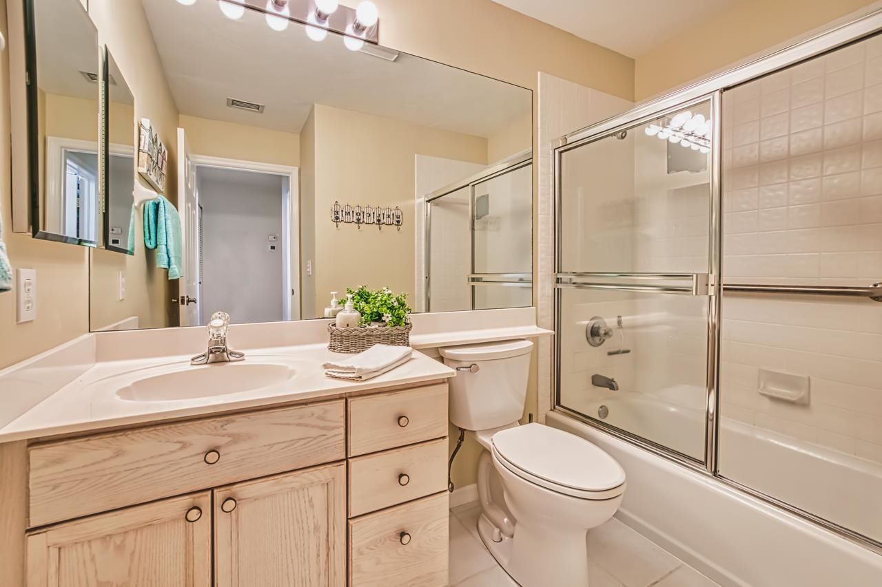 27024 Oakwood Lake Dr, Unit 201, Bonita Springs, FL 34134 Photo