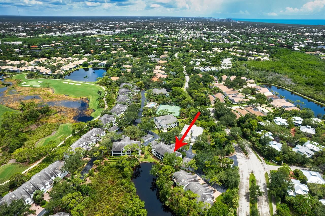 27024 Oakwood Lake Dr, Unit 201, Bonita Springs, FL 34134 Photo