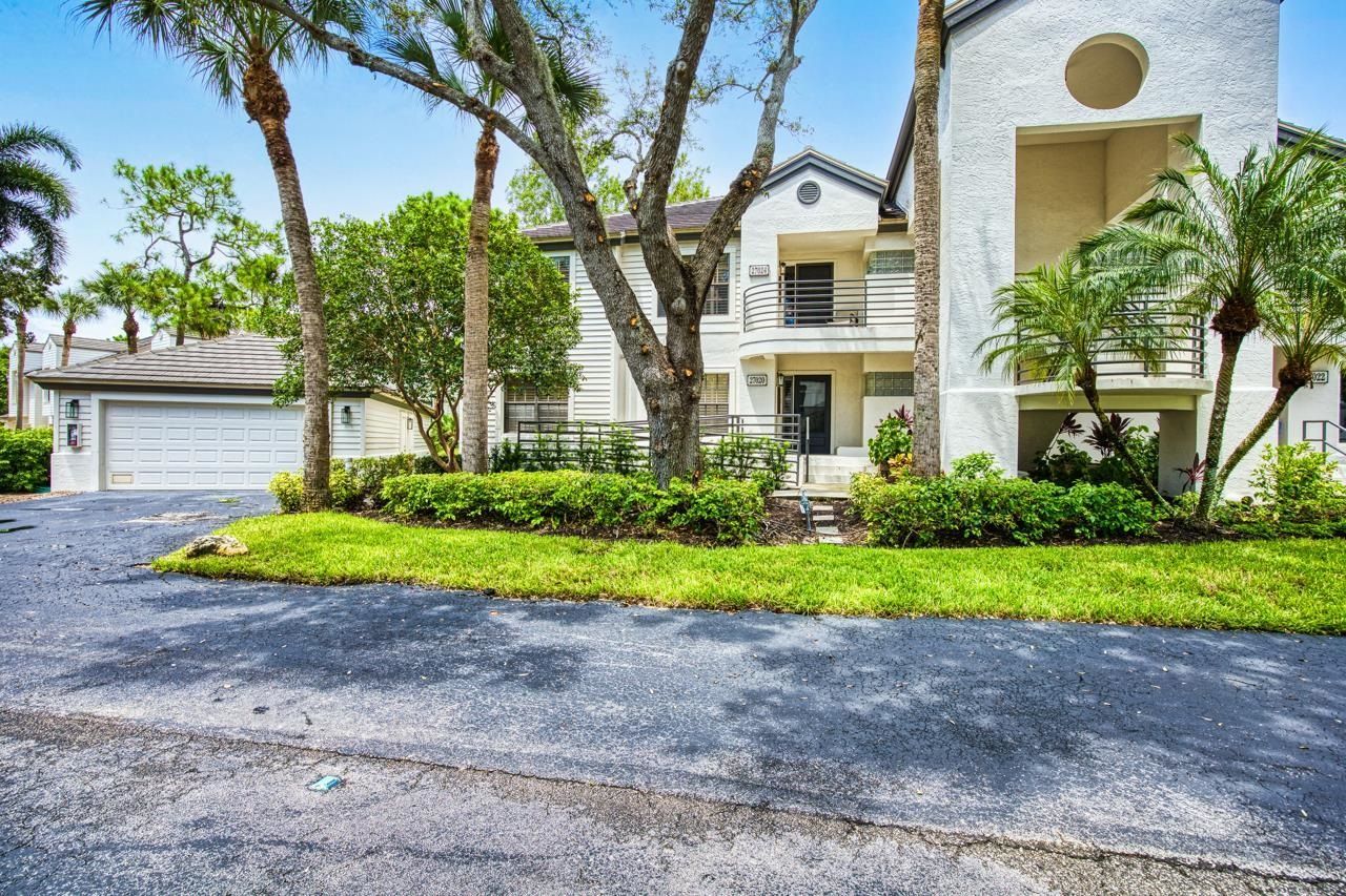 27024 Oakwood Lake Dr, Unit 201, Bonita Springs, FL 34134 Photo
