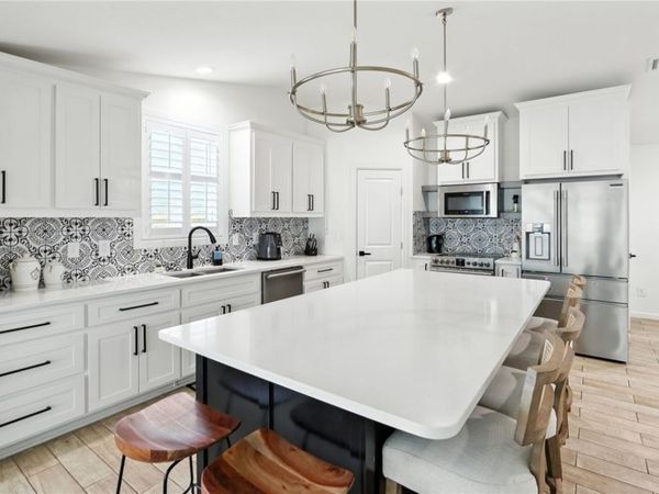 1210 Rice Road, Bentonville, AR 72712