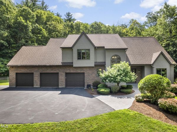 82 Pickle Hill Road, Lake George, NY 12804