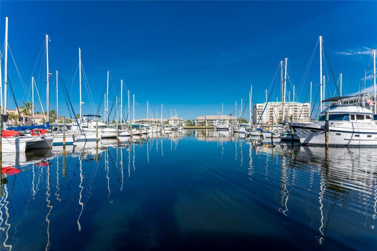 3313 Sunset Key Cir, Unit 701, Punta Gorda, FL 33955 Photo