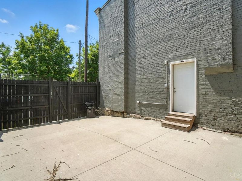 912 Livingston Street, Cincinnati, OH 45214 Photo 16