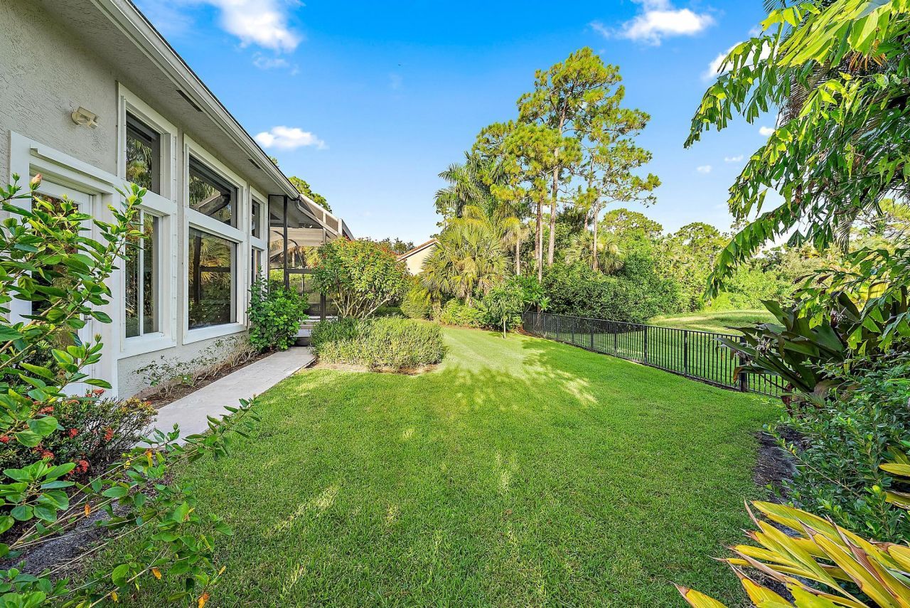 6637 Audubon Trace W, West Palm Beach, FL 33412 Photo