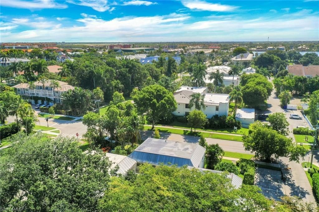 780 10th Ave S, Unit 2, Naples, FL 34102 Photo