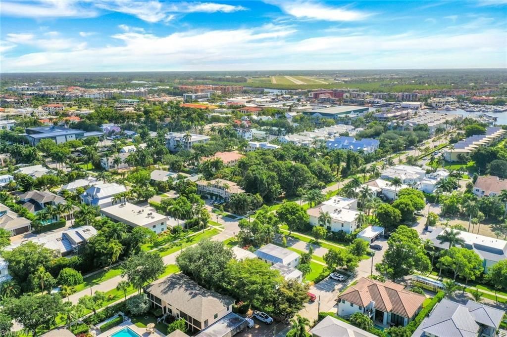 780 10th Ave S, Unit 2, Naples, FL 34102 Photo