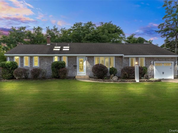 324 Durkee Lane, East Patchogue, NY 11772