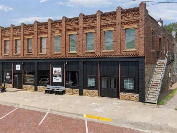 412 Broadway Street, Valley Falls, KS 66088