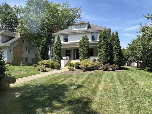 5820 N Newark Avenue, Chicago, IL 60631