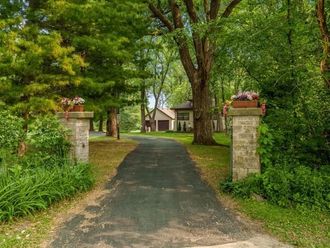 2373 Geddes Road Rockford, IL 61103