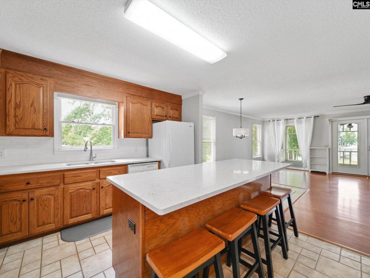 2364 Lakeside Drive Photo 11