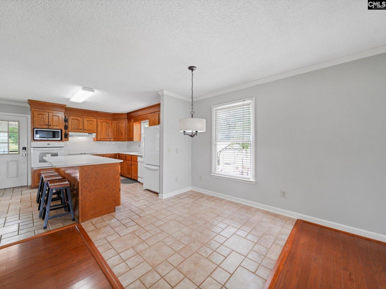 2364 Lakeside Drive Photo 14