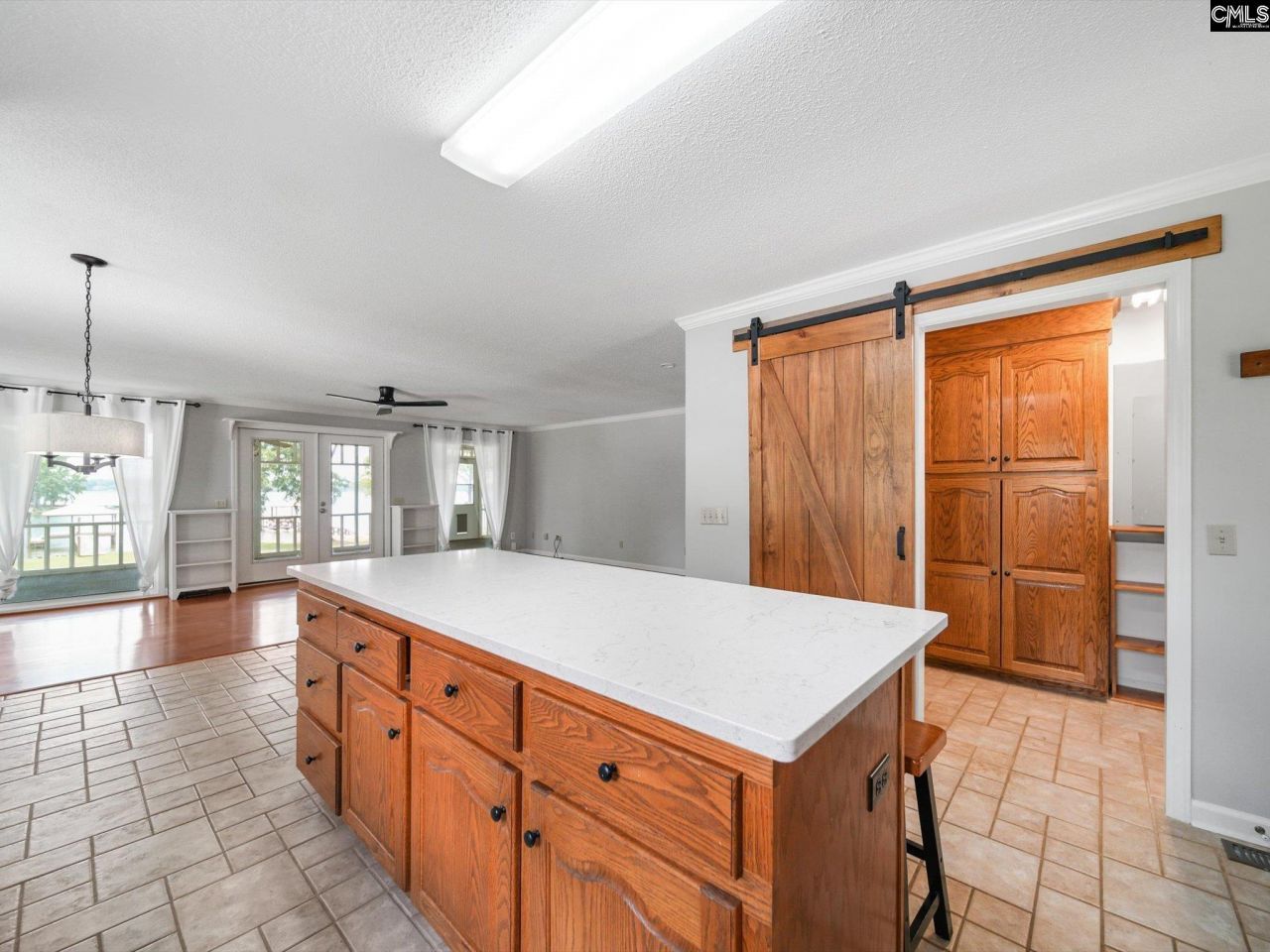 2364 Lakeside Drive Photo 15