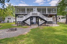 2364 Lakeside Drive photo 4