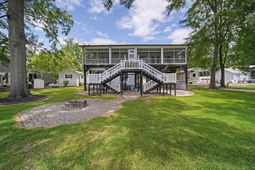 2364 Lakeside Drive photo 4