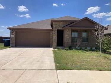 9413 Firedog Drive, Fort Worth, TX 76131