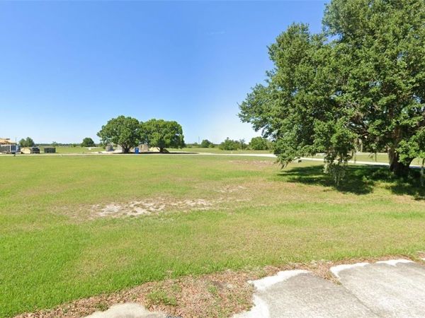 1209 GOLF COURT, SEBRING, FL 33876
