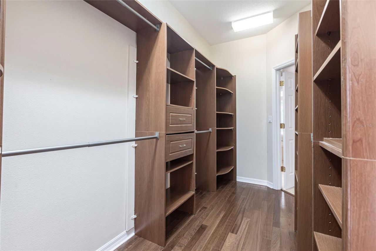 7211 Treymore Court, Sarasota, FL 34243 Photo