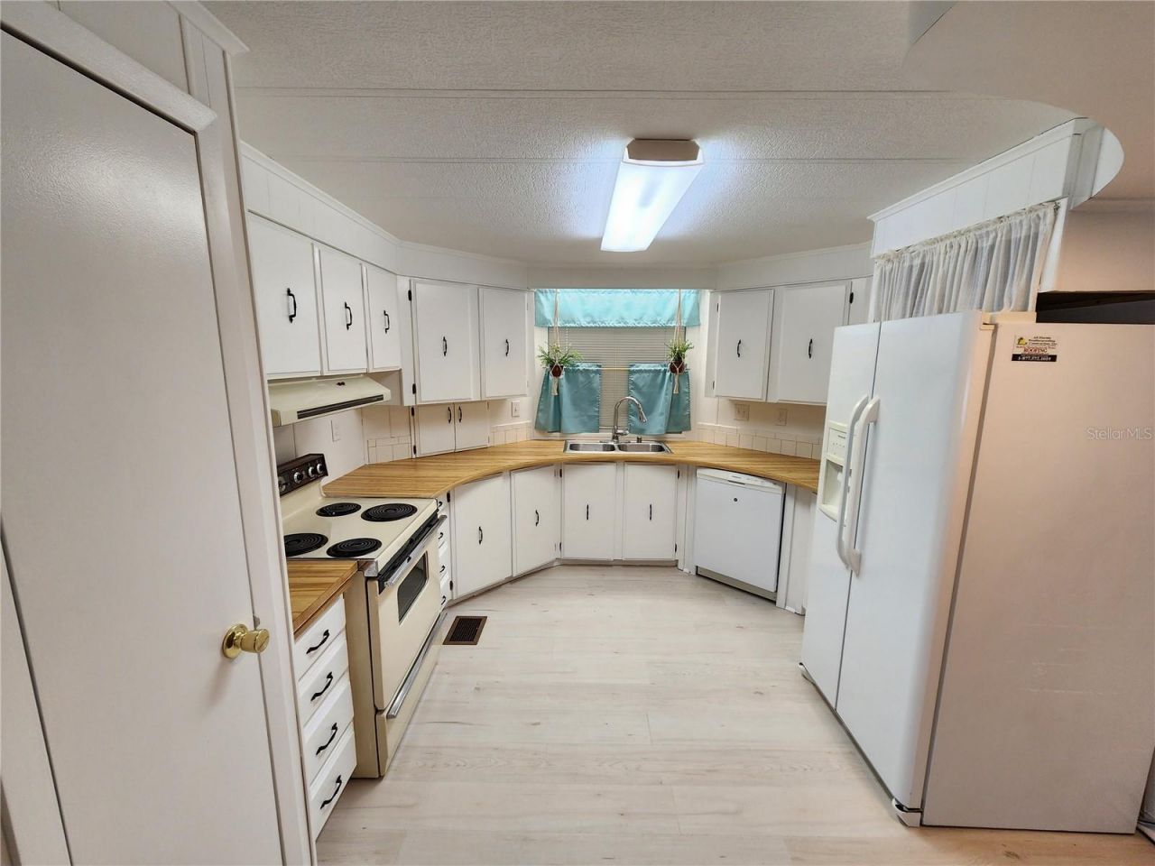 808 53rd Avenue E, Unit 288, Bradenton, FL 34203 Photo