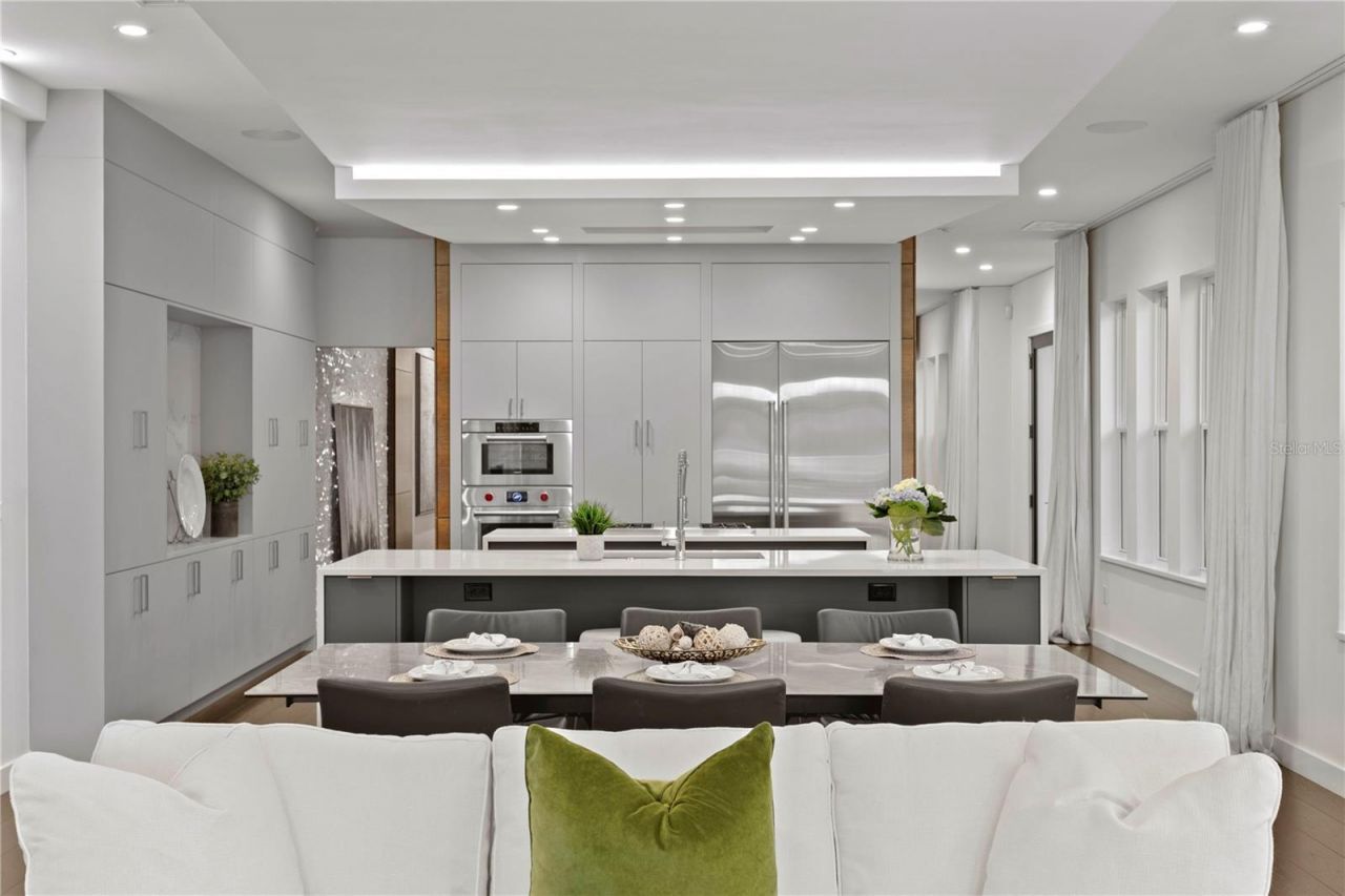 1155 Abbeys Way, Tampa, FL 33602 Photo