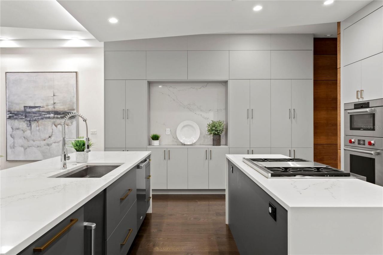 1155 Abbeys Way, Tampa, FL 33602 Photo