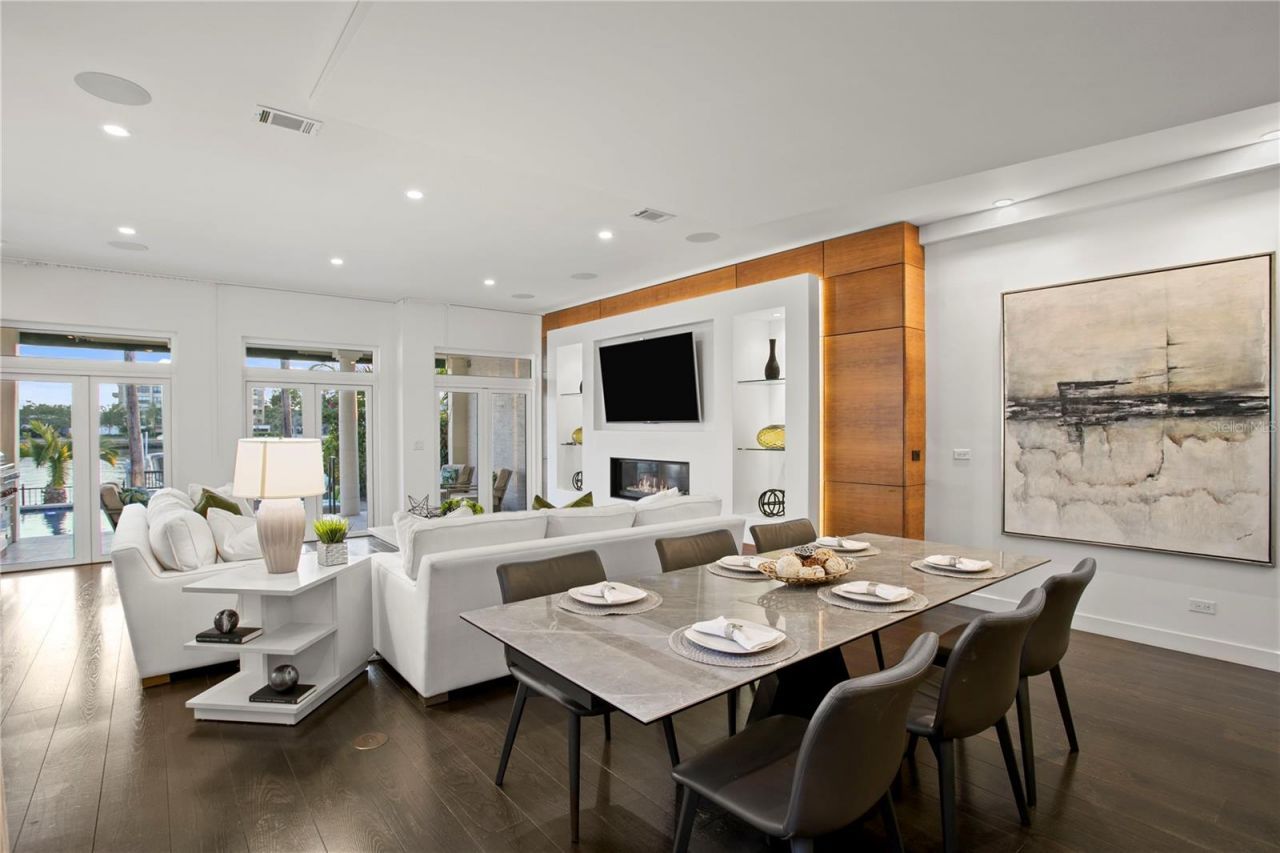 1155 Abbeys Way, Tampa, FL 33602 Photo