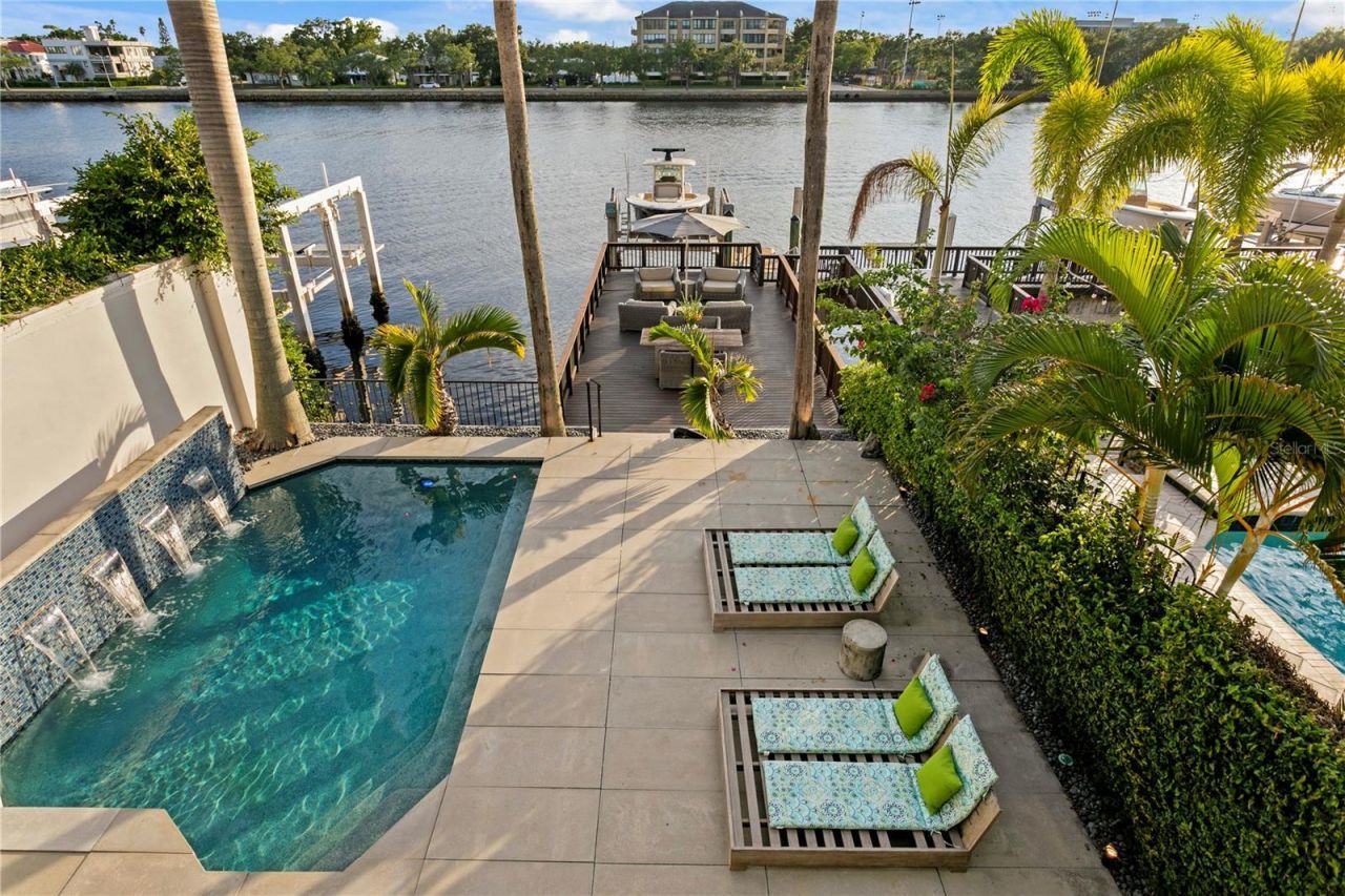 1155 Abbeys Way, Tampa, FL 33602 Photo