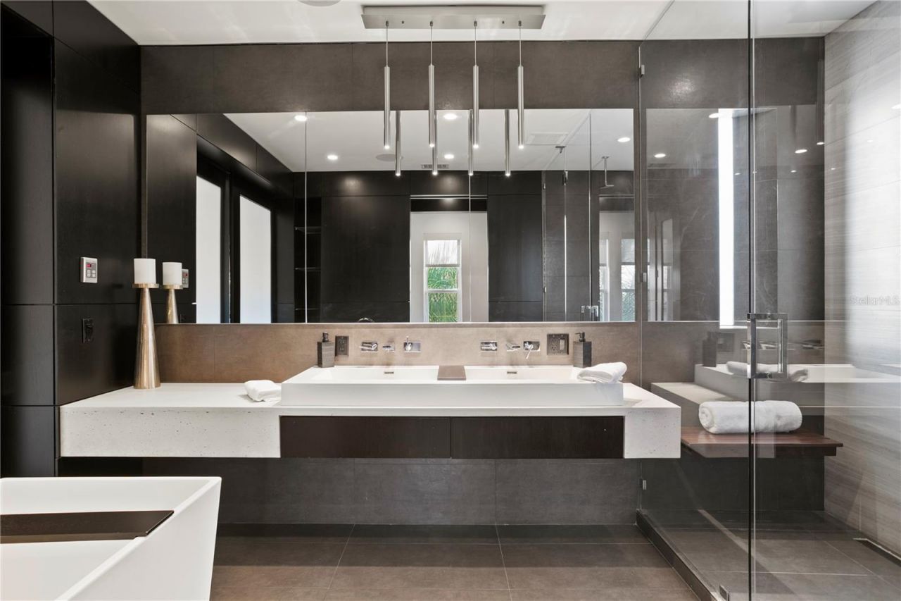 1155 Abbeys Way, Tampa, FL 33602 Photo