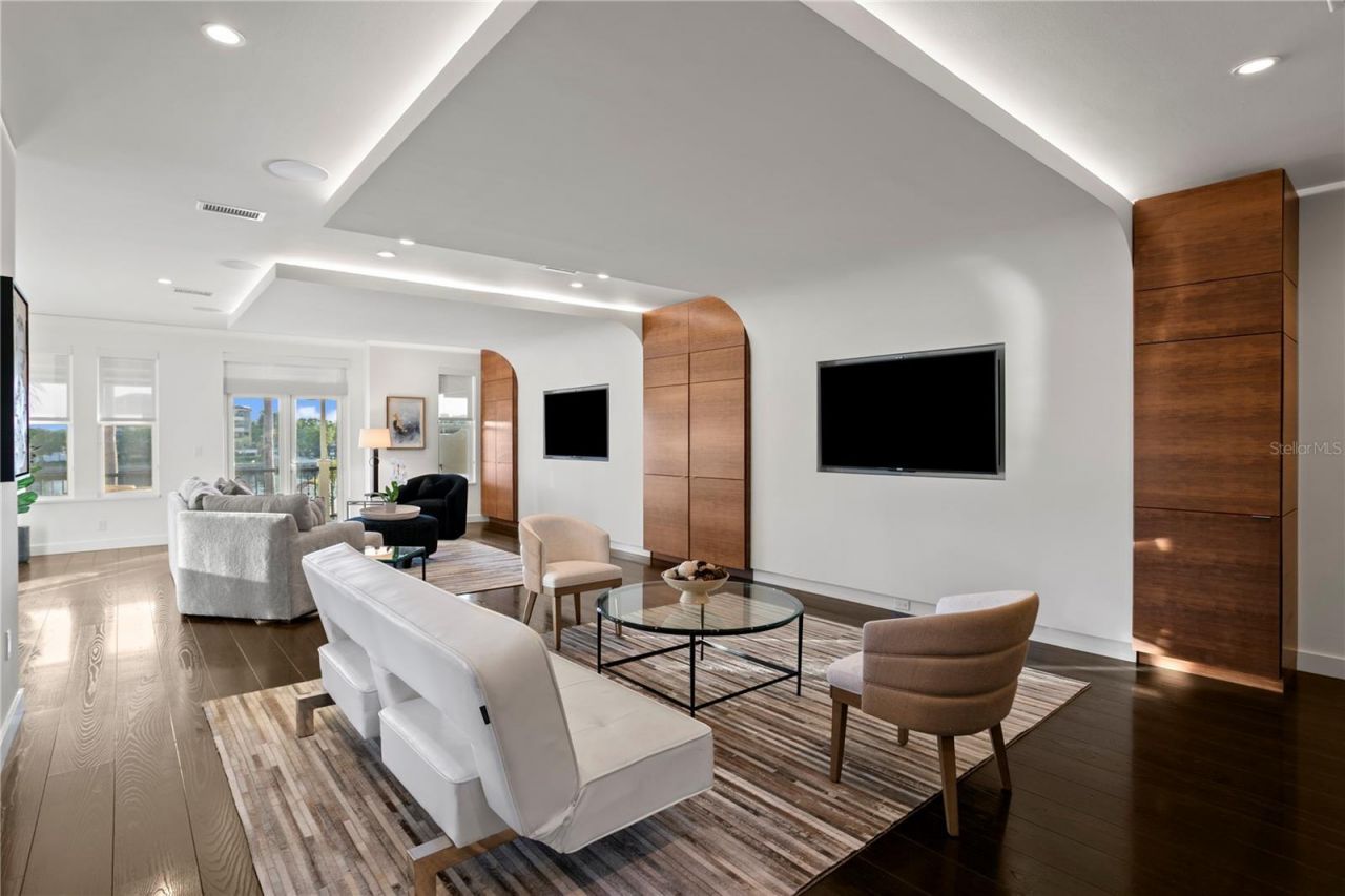 1155 Abbeys Way, Tampa, FL 33602 Photo