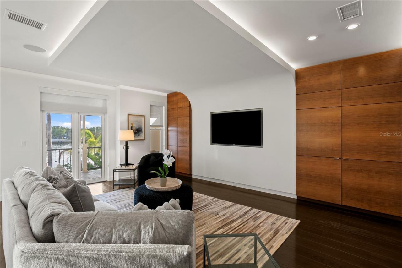 1155 Abbeys Way, Tampa, FL 33602 Photo