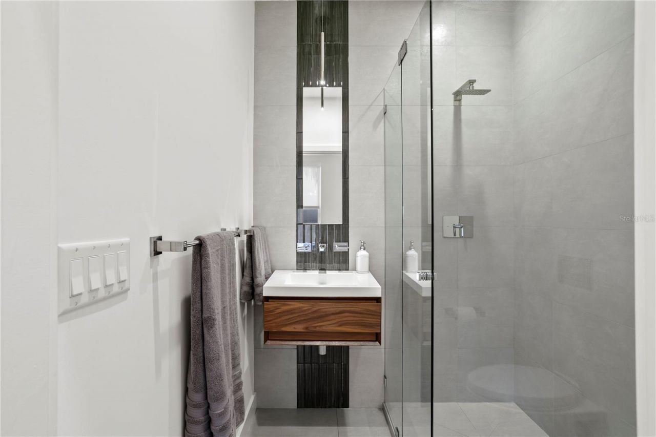 1155 Abbeys Way, Tampa, FL 33602 Photo