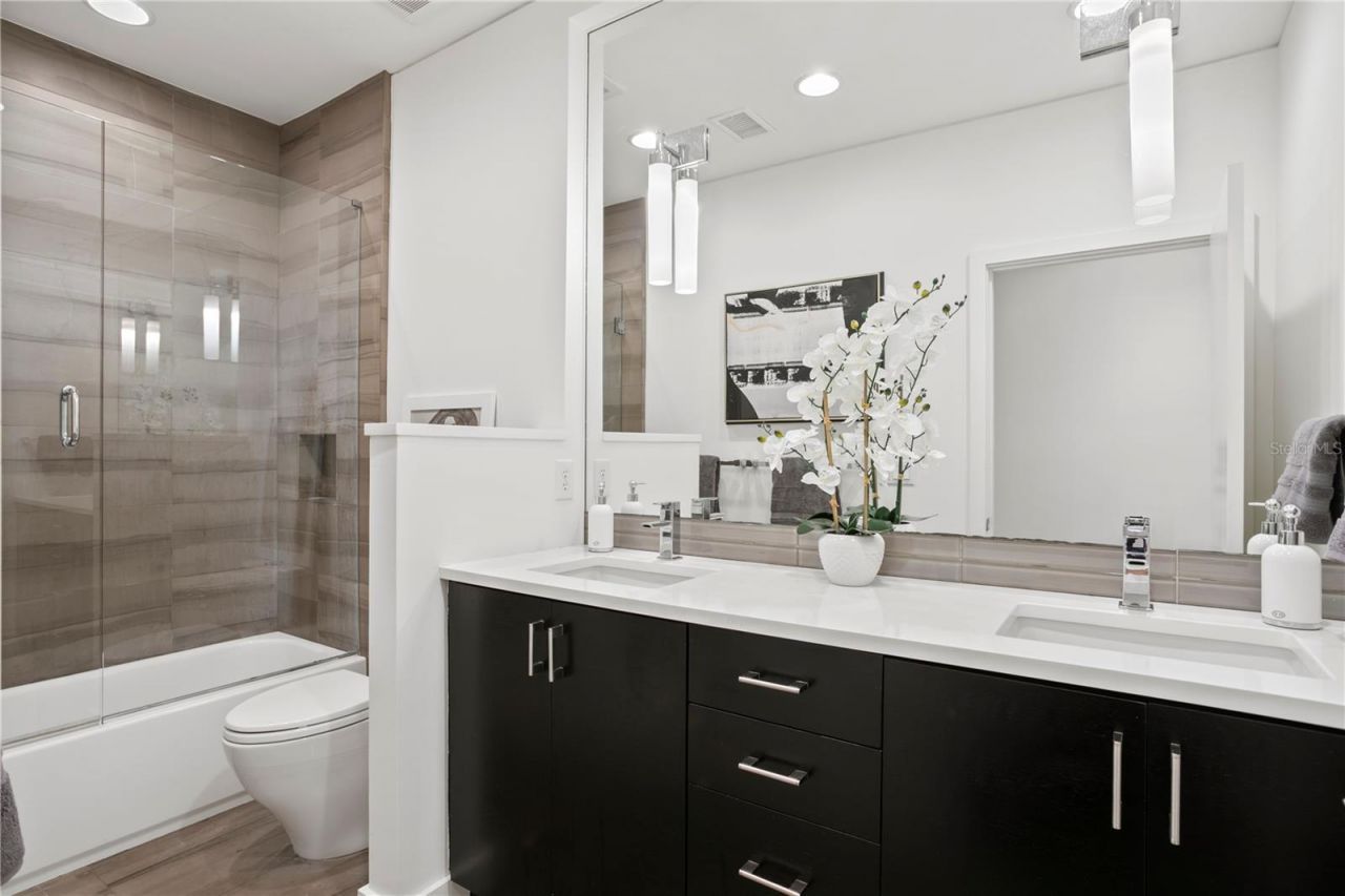 1155 Abbeys Way, Tampa, FL 33602 Photo