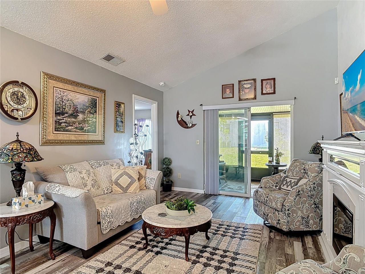 301 Paradise Lane, Edgewater, FL 32132 Photo