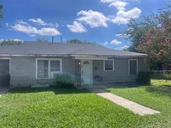 201 S Goddard Street, Mart, TX 76664